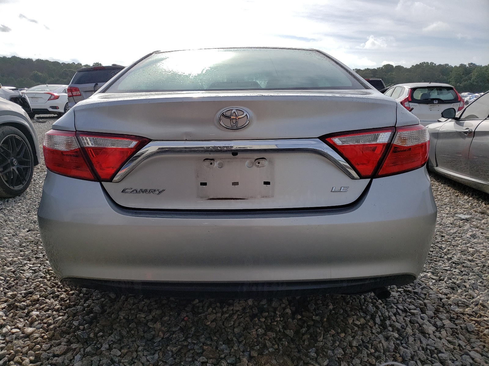 2015 Toyota Camry Le vin: 4T4BF1FK0FR458971