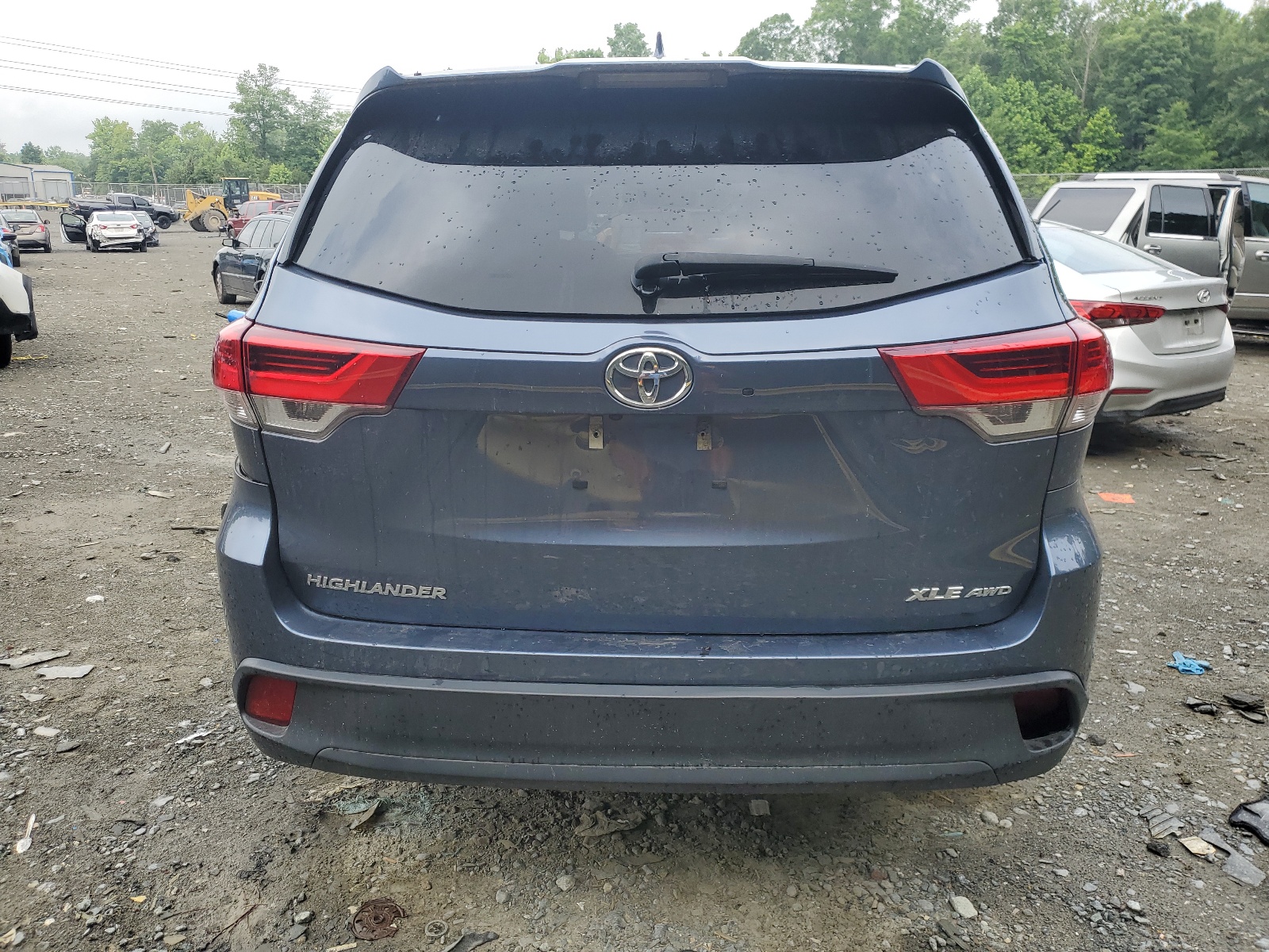 5TDJZRFH7KS711495 2019 Toyota Highlander Se