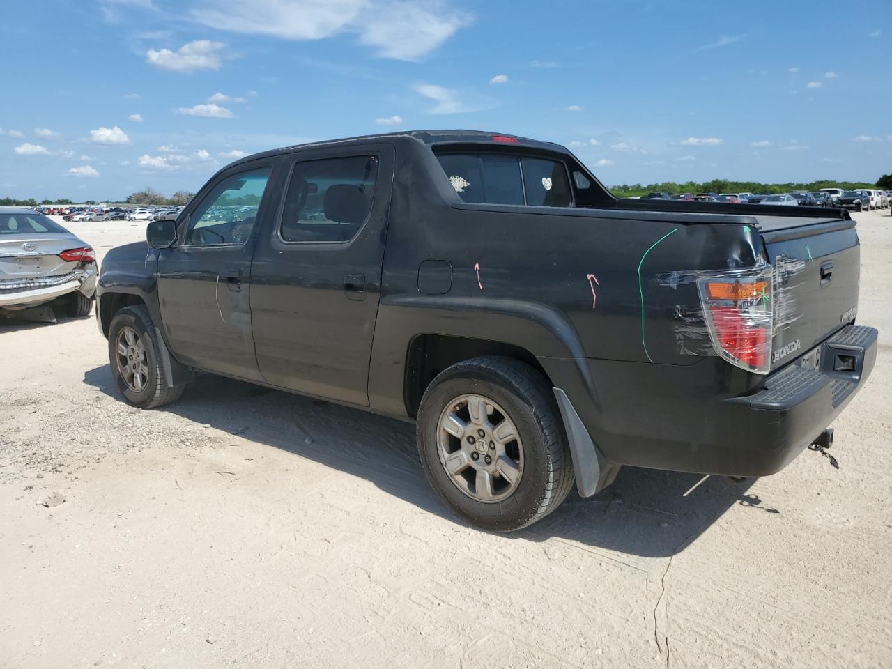 2006 Honda Ridgeline - Image 2