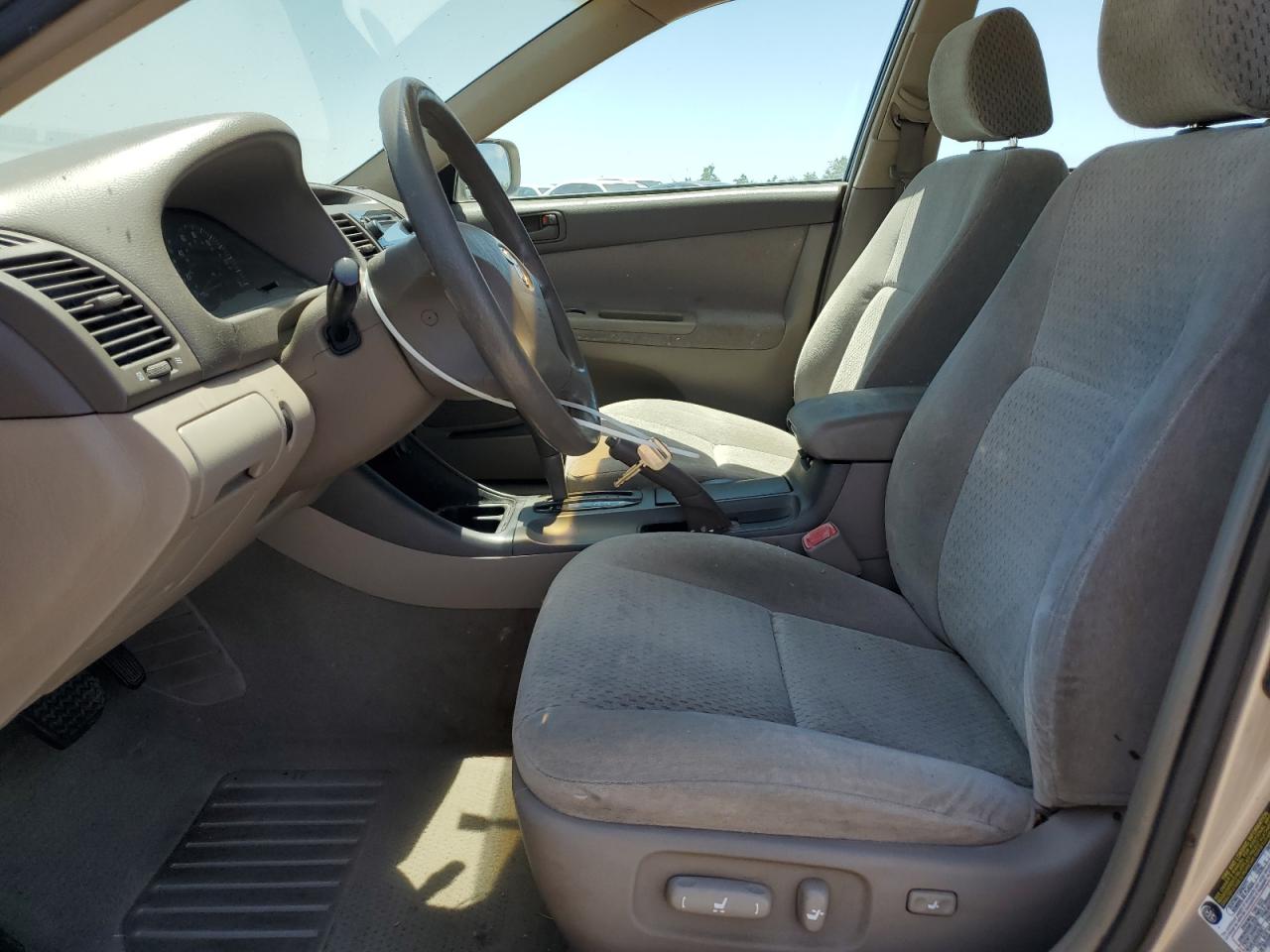 2004 Toyota Camry Le VIN: 4T1BE32K54U808042 Lot: 58978484