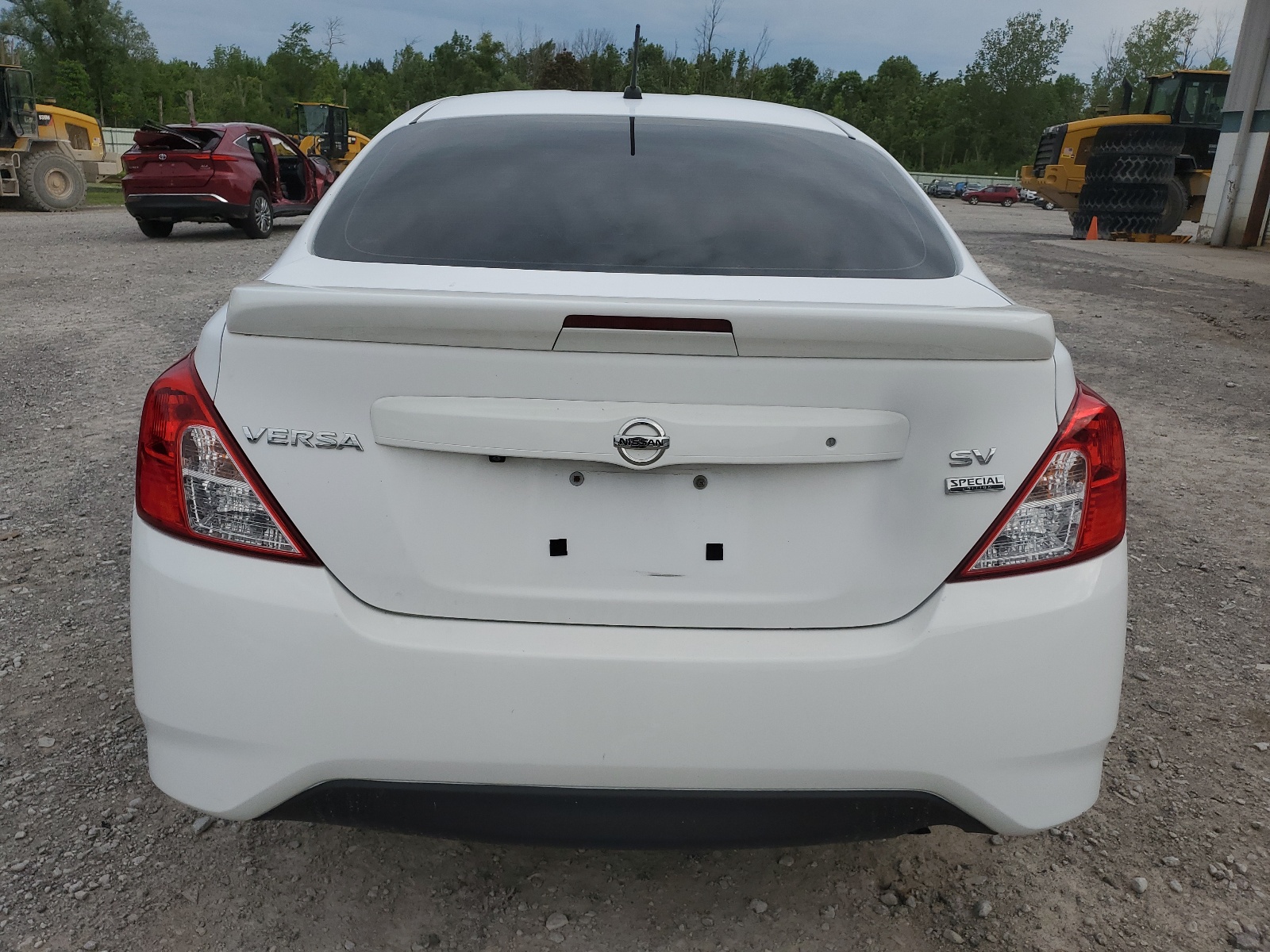 3N1CN7AP7JL879961 2018 Nissan Versa S