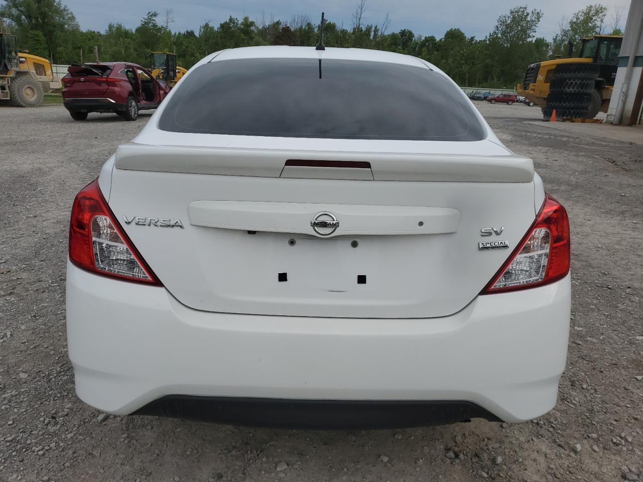 2018 Nissan Versa S VIN: 3N1CN7AP7JL879961 Lot: 59491864