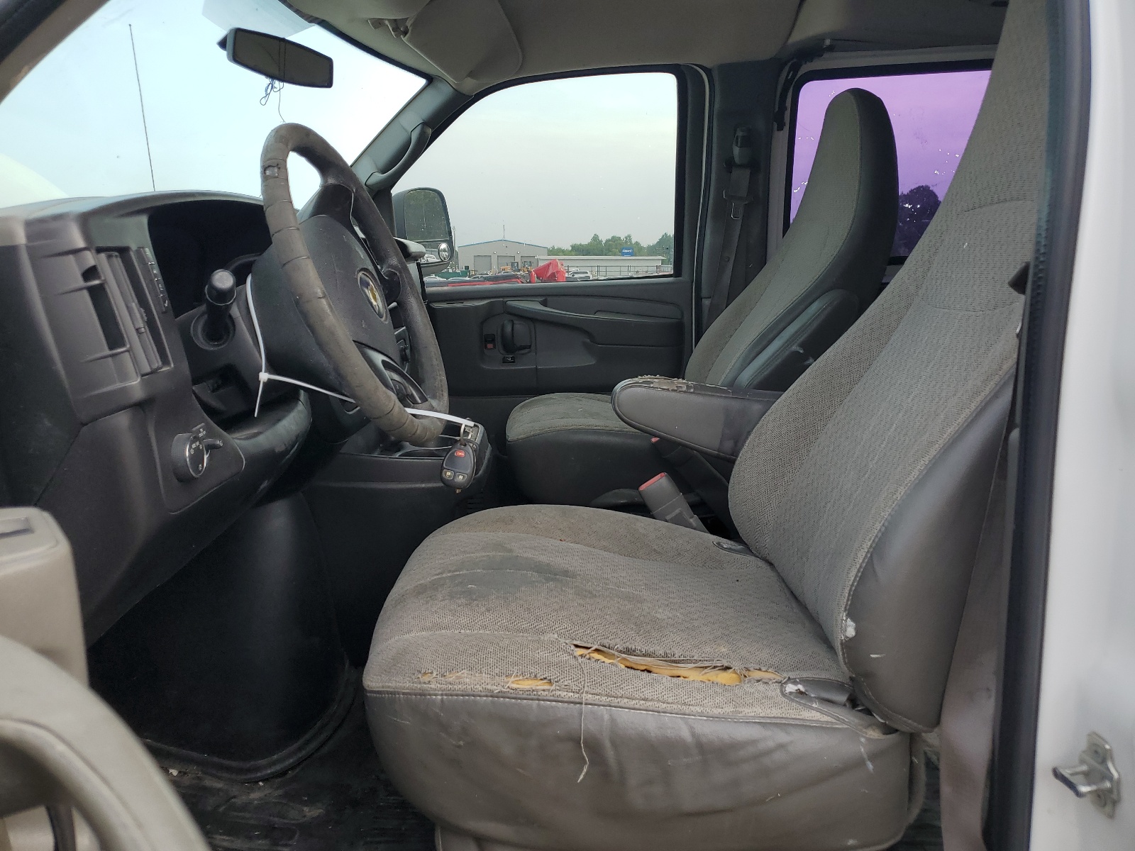 1GCWGFBA5C1182727 2012 Chevrolet Express G2500