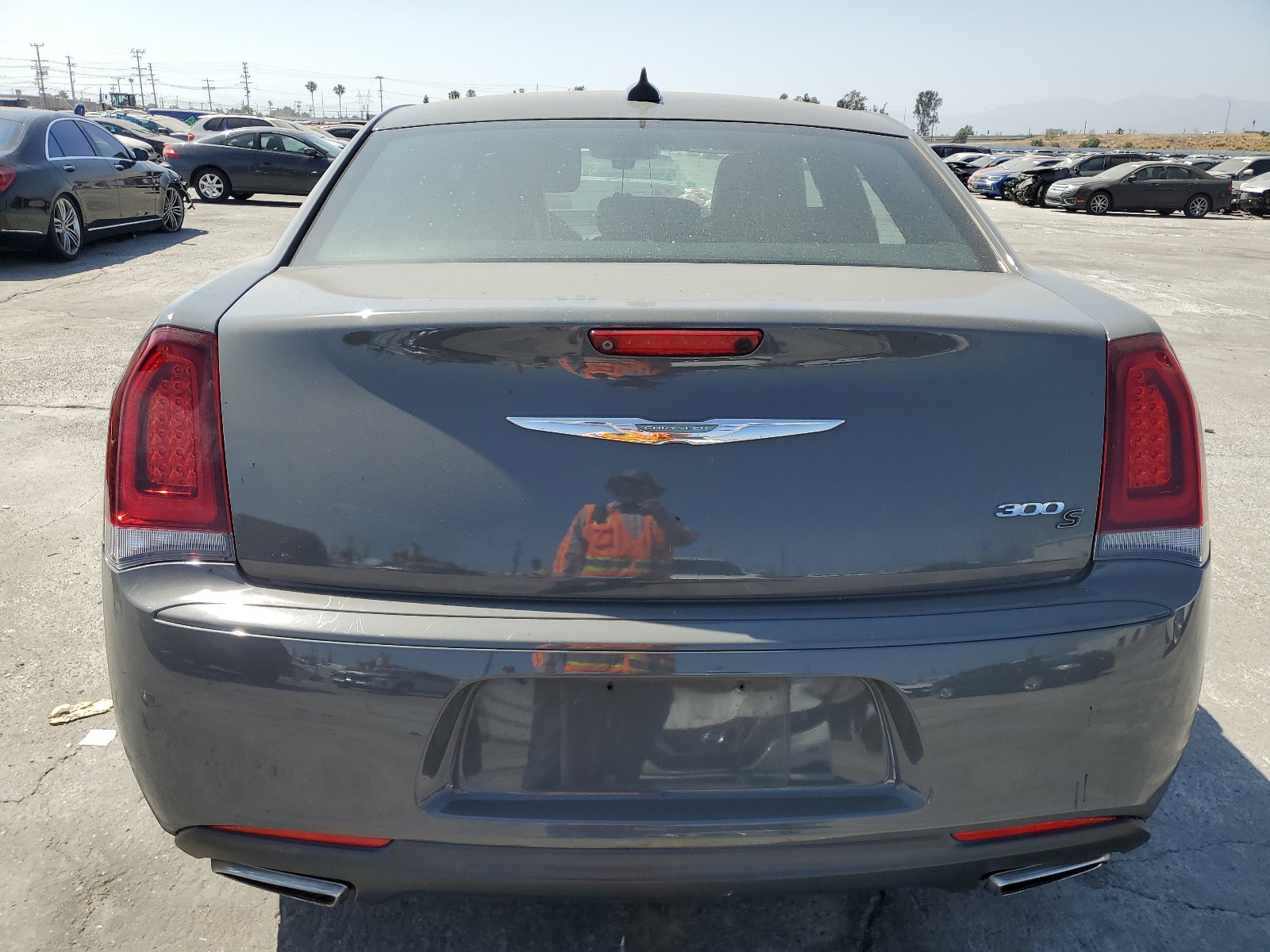 2C3CCABG0KH561404 2019 Chrysler 300 S