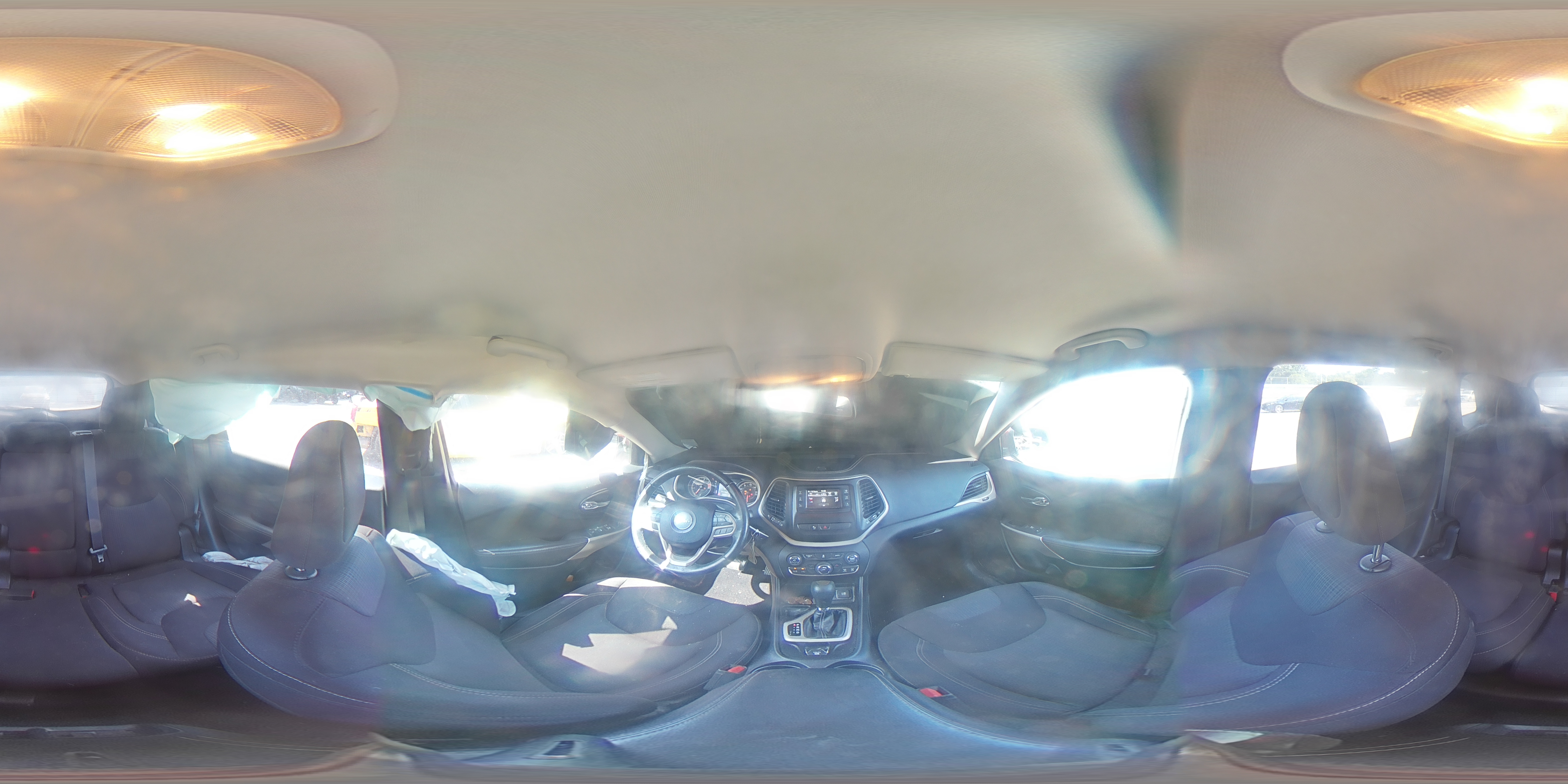 2017 Jeep Cherokee Latitude VIN: 1C4PJLCBXHW640543 Lot: 59894534