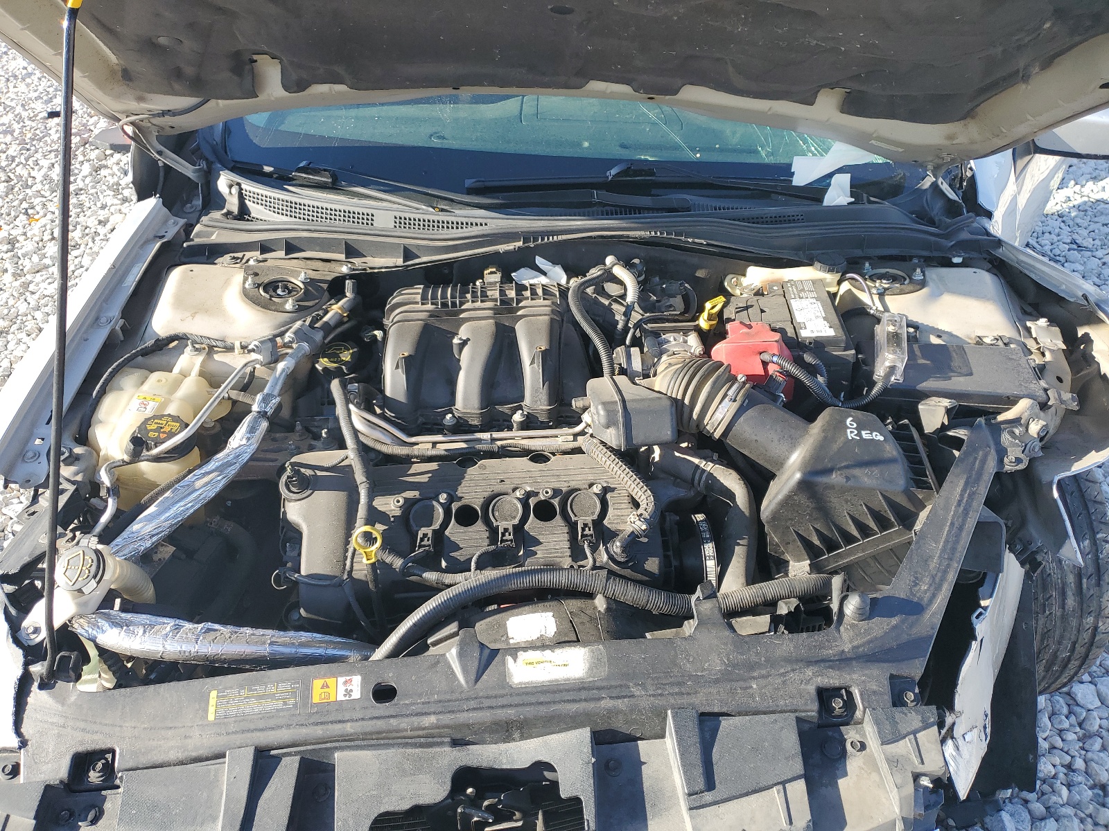 3FAHP0HGXAR206868 2010 Ford Fusion Se