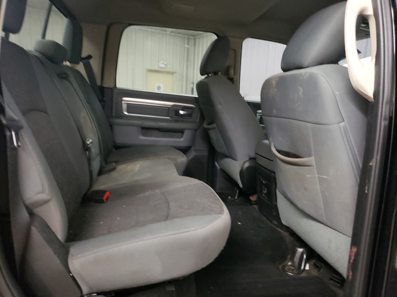 1C6RR7TM0FS556088 2015 Ram 1500 Slt