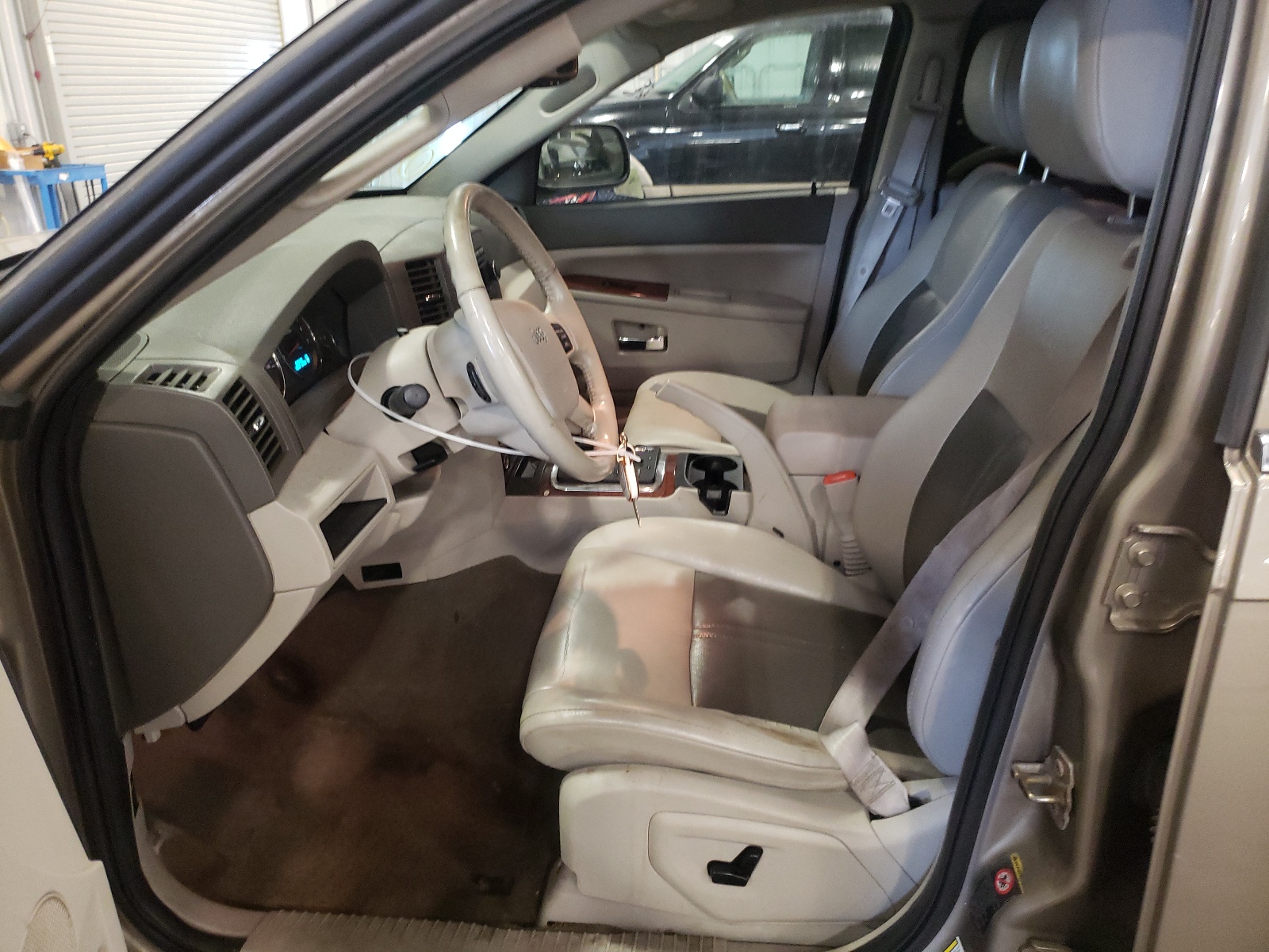 1J8HR58N45C629846 2005 Jeep Grand Cherokee Limited