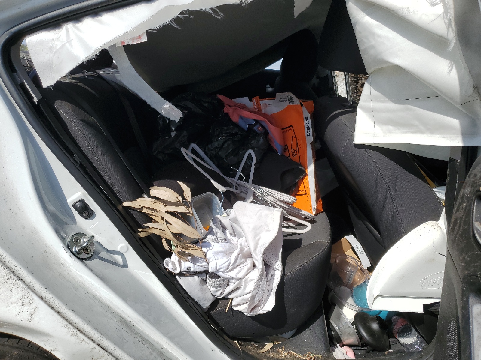 3KPFL4A74JE234025 2018 Kia Forte Lx