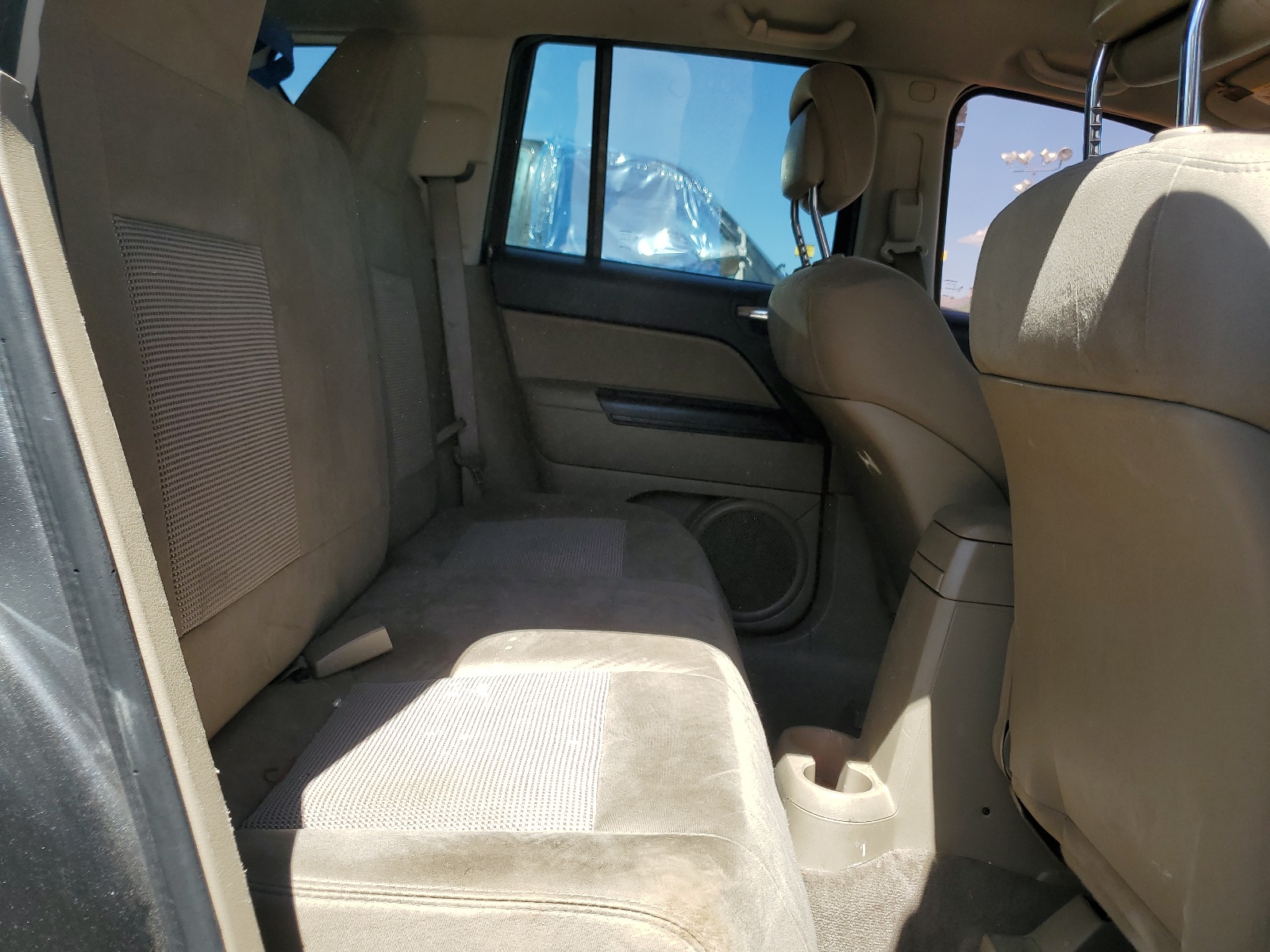 1J4NF1FB2BD283705 2011 Jeep Compass Sport