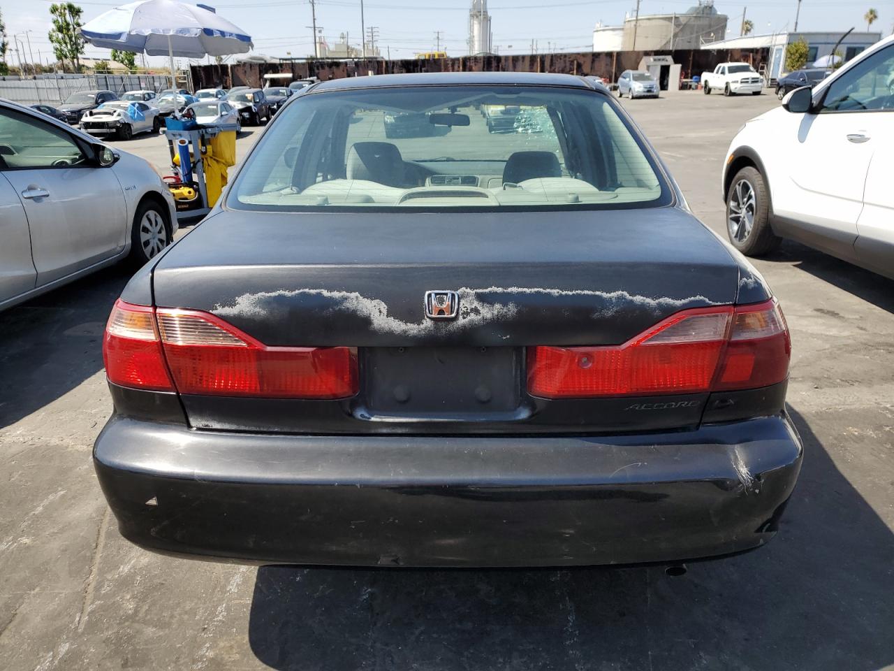 2000 Honda Accord Lx VIN: 1HGCG6652YA036231 Lot: 59713584