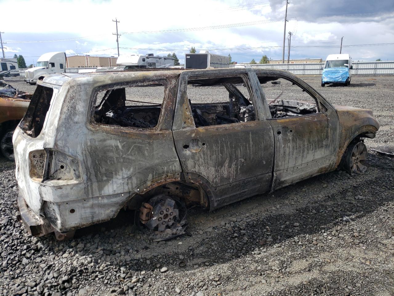 2009 Kia Borrego Lx VIN: KNDJH741295033185 Lot: 59352134