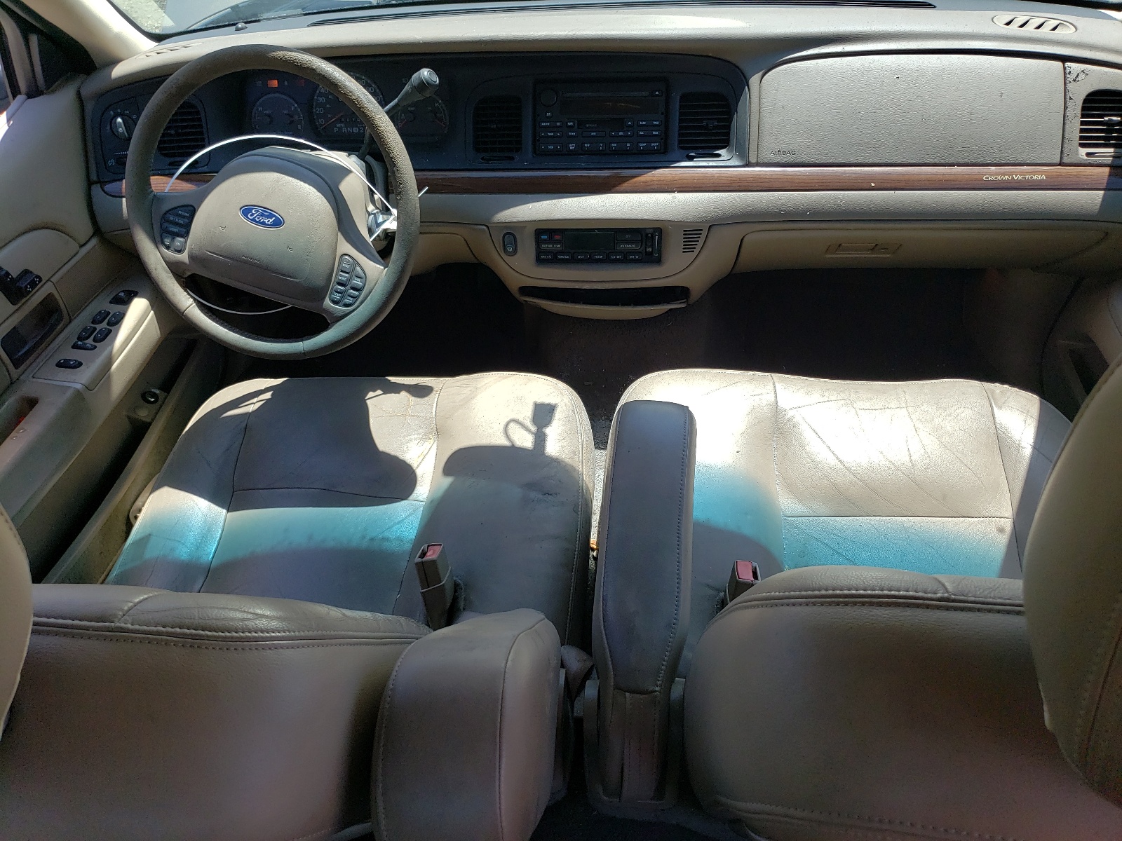 2FAFP74W74X170155 2004 Ford Crown Victoria Lx