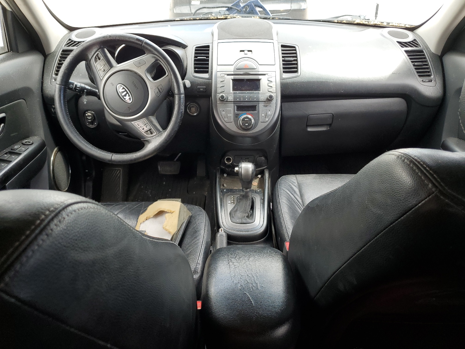 KNDJT2A23B7263441 2011 Kia Soul +