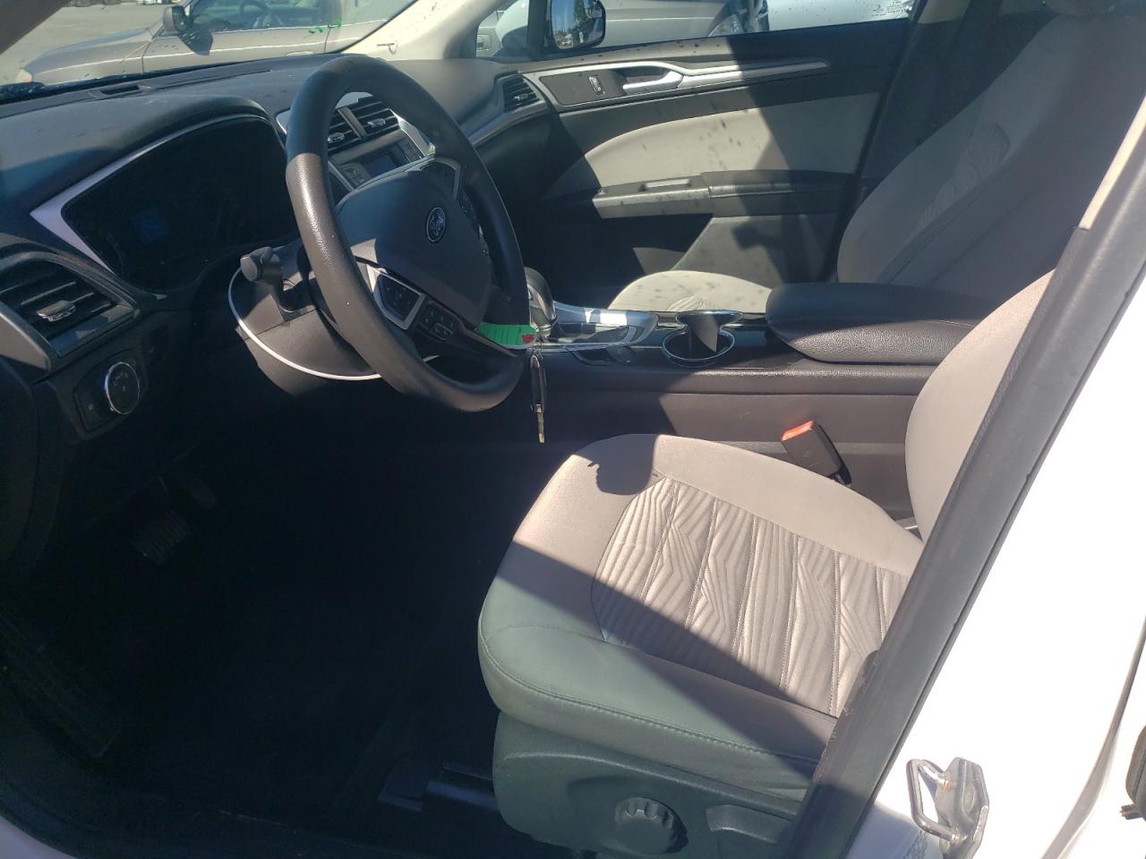 2016 Ford Fusion S VIN: 3FA6P0G77GR365588 Lot: 58548954