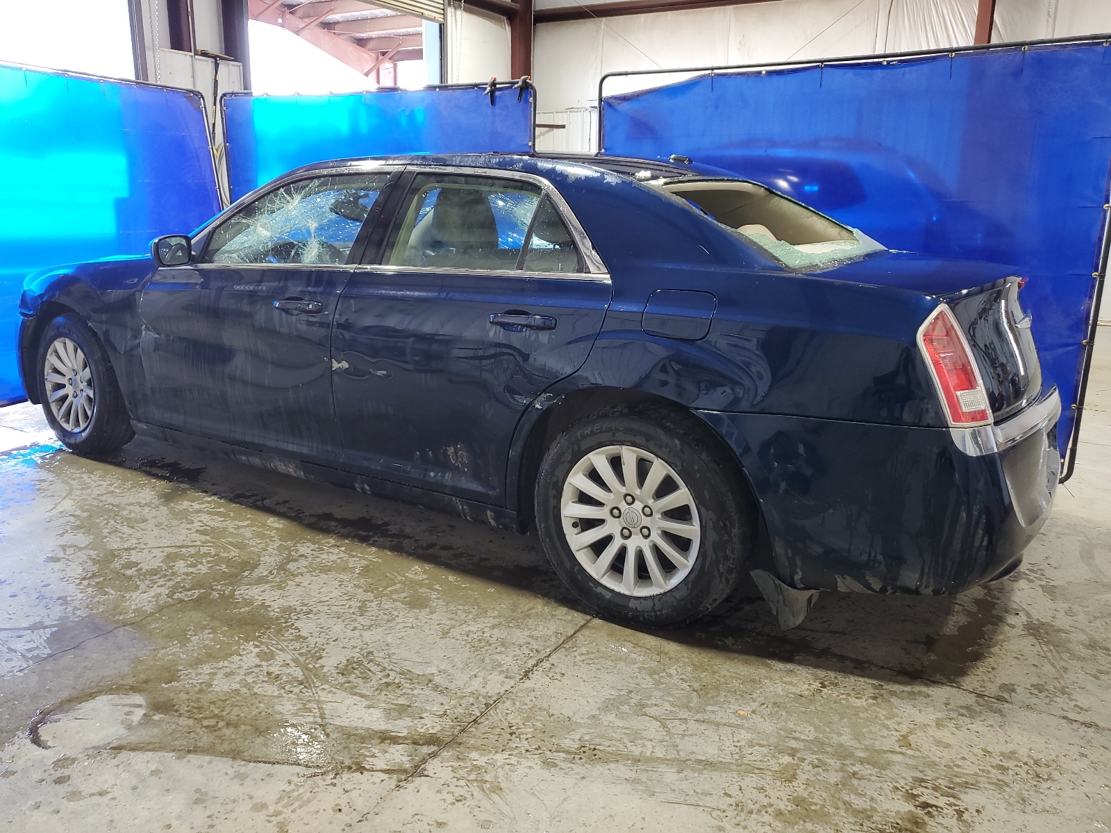 2013 Chrysler 300 vin: 2C3CCAAG6DH630858