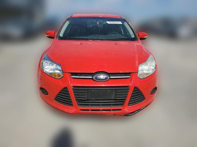 Седани FORD FOCUS 2013 Червоний