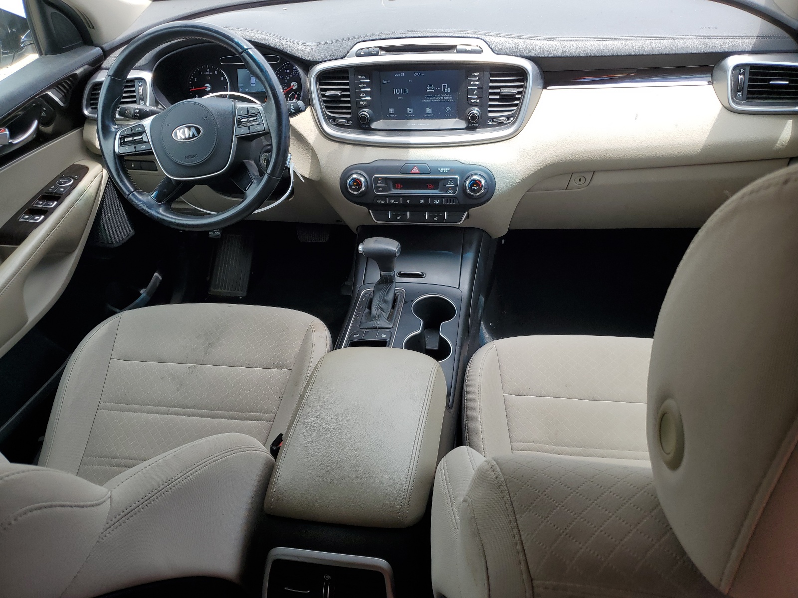5XYPG4A31KG452093 2019 Kia Sorento L 5XYPG4A31KG452093 2019 Kia Sorento L