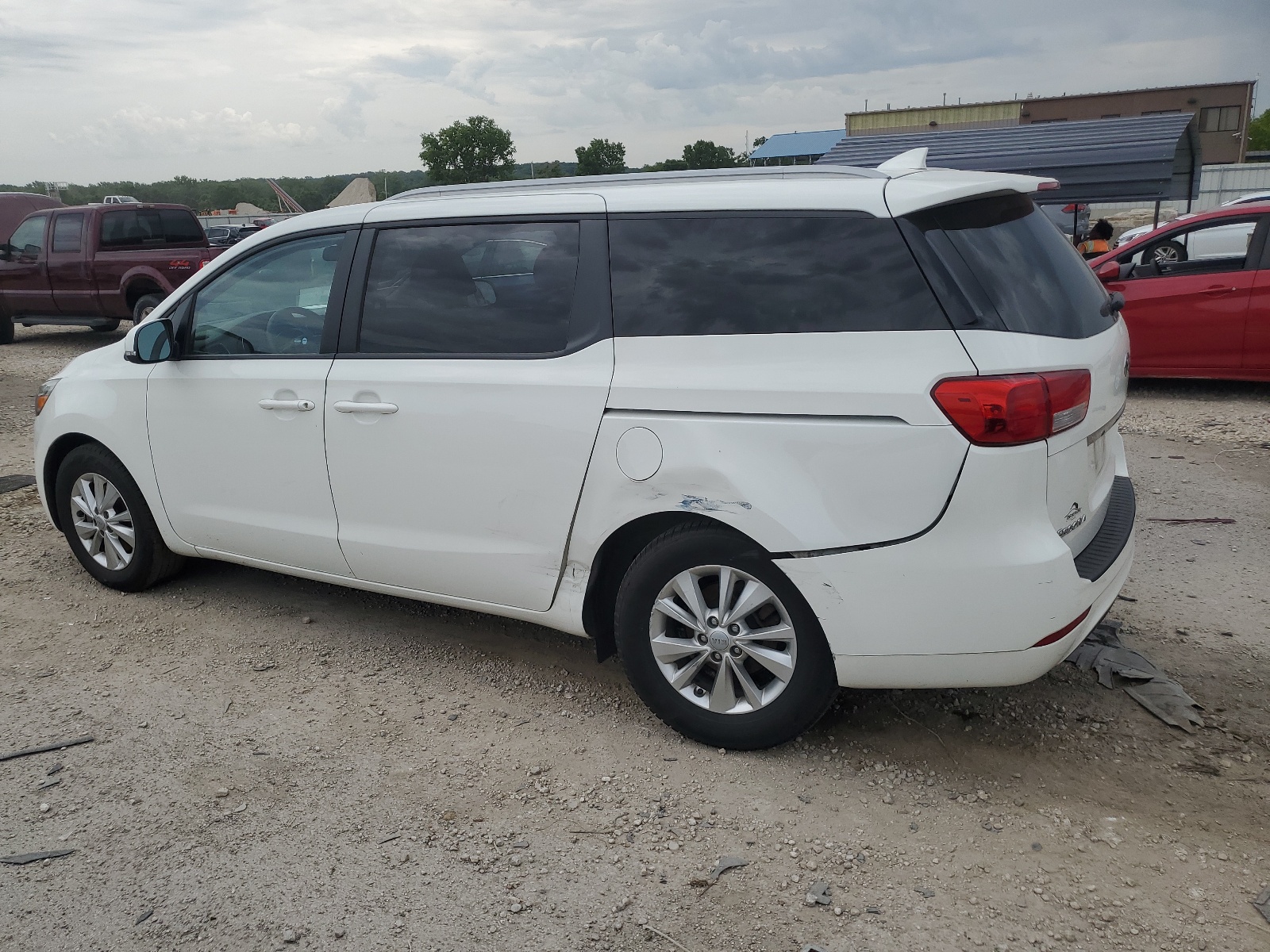 KNDMB5C1XF6070222 2015 Kia Sedona Lx