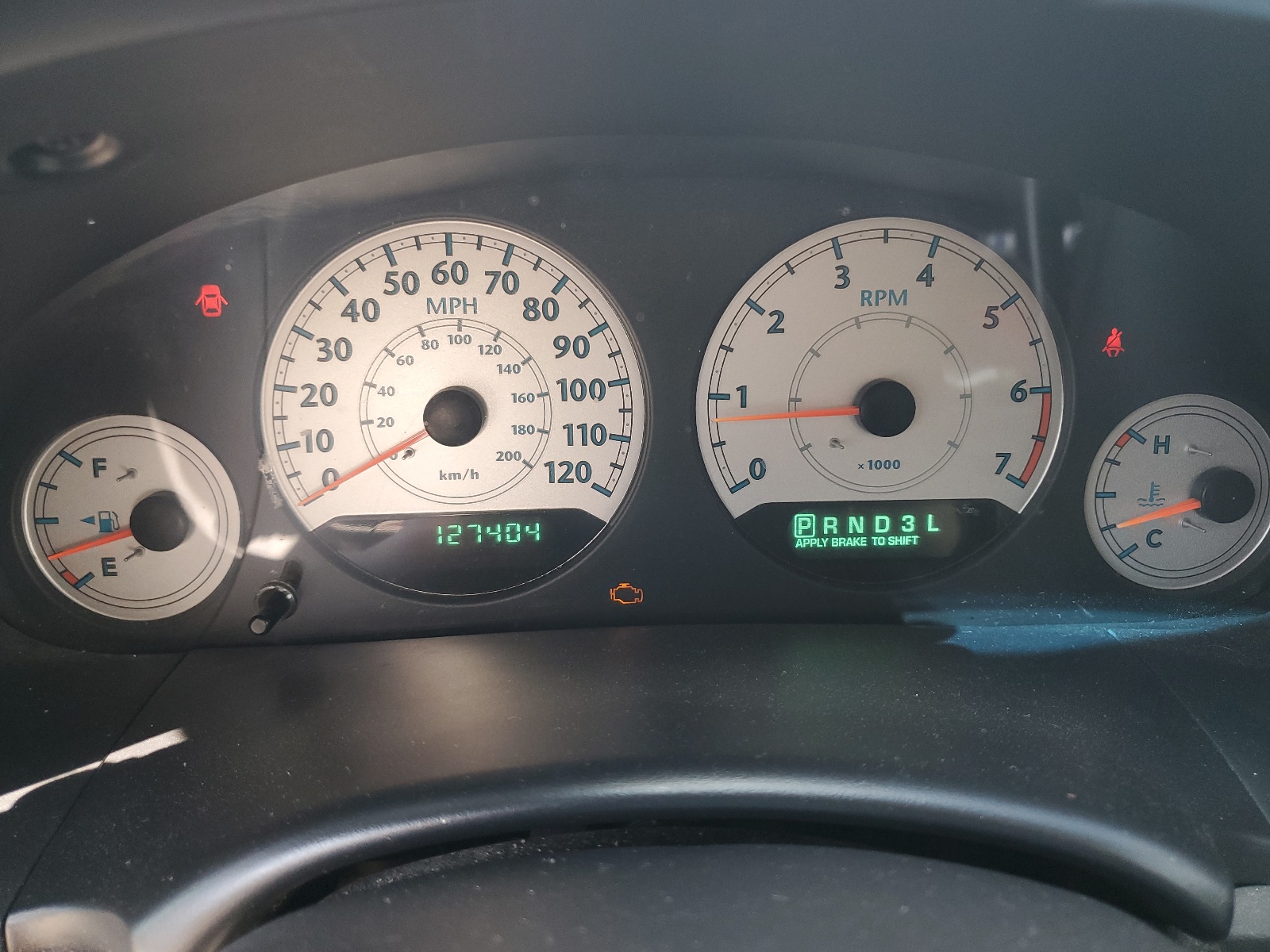 2C4GP44RX5R110819 2005 Chrysler Town & Country Lx