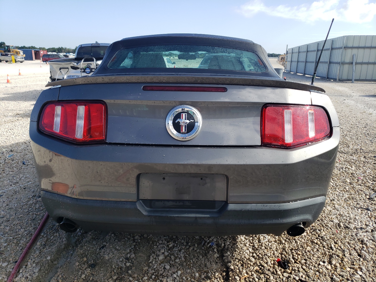 1ZVBP8EM4B5157869 2011 Ford Mustang