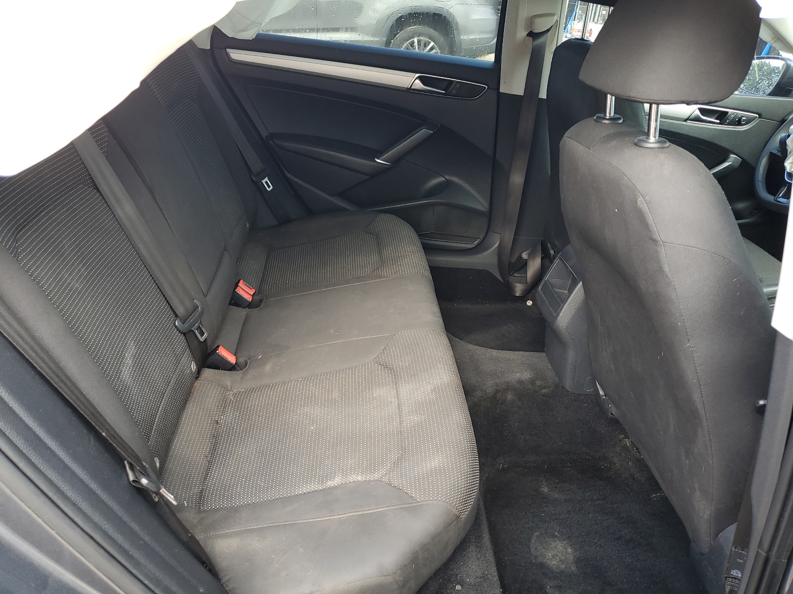 1VWAT7A39HC081441 2017 Volkswagen Passat S