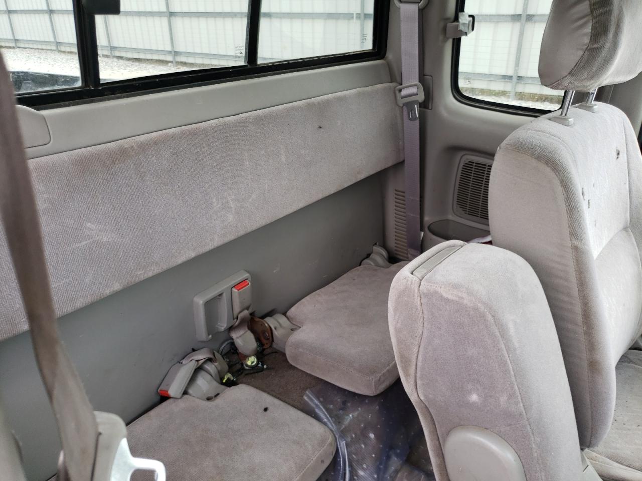 2002 Toyota Tacoma Xtracab VIN: 5TEVL52N22Z008185 Lot: 58345434