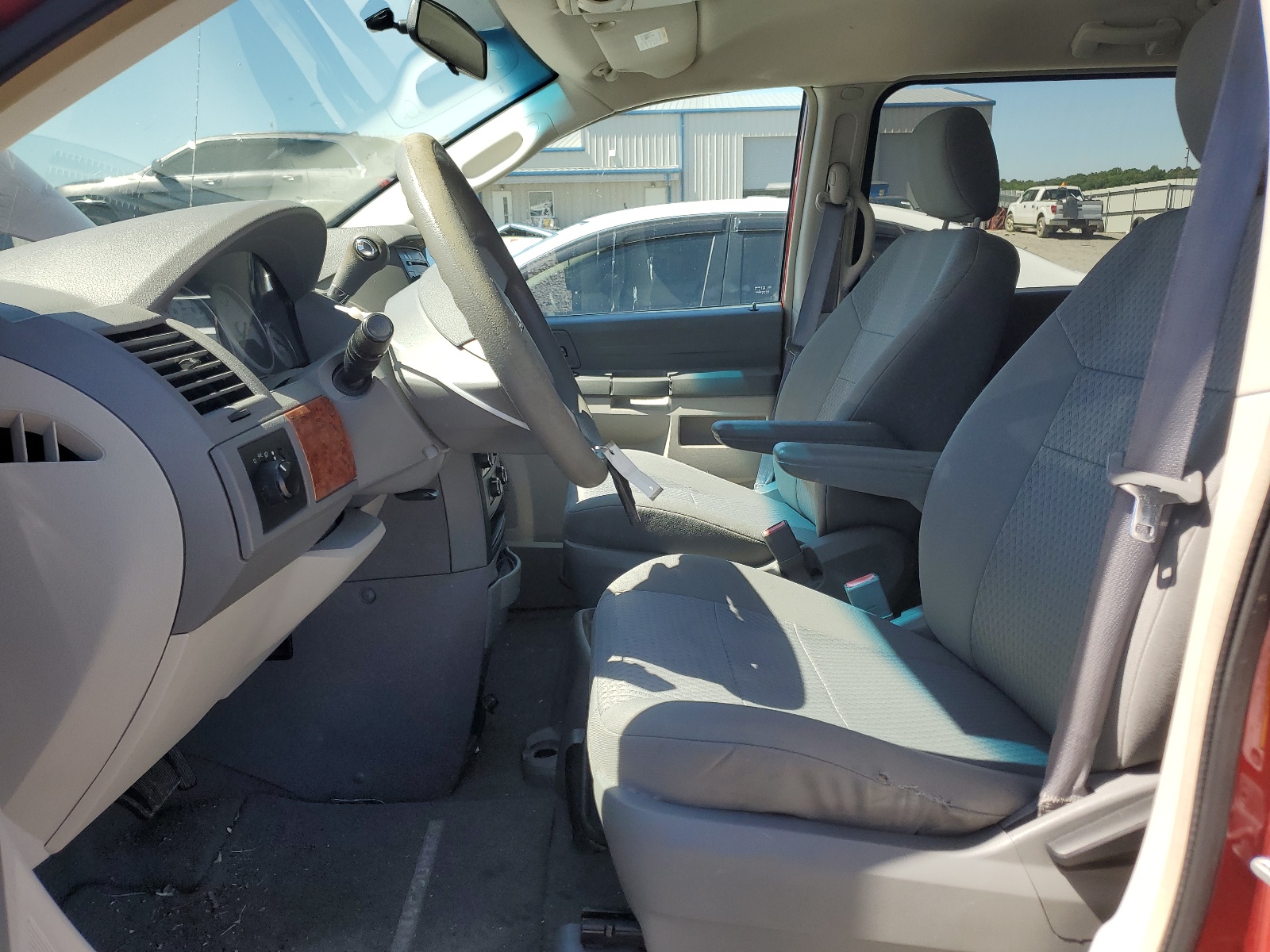 2A8HR44H98R748353 2008 Chrysler Town & Country Lx