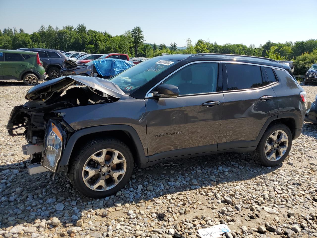 3C4NJDCB8JT432928 2018 JEEP COMPASS - Image 1