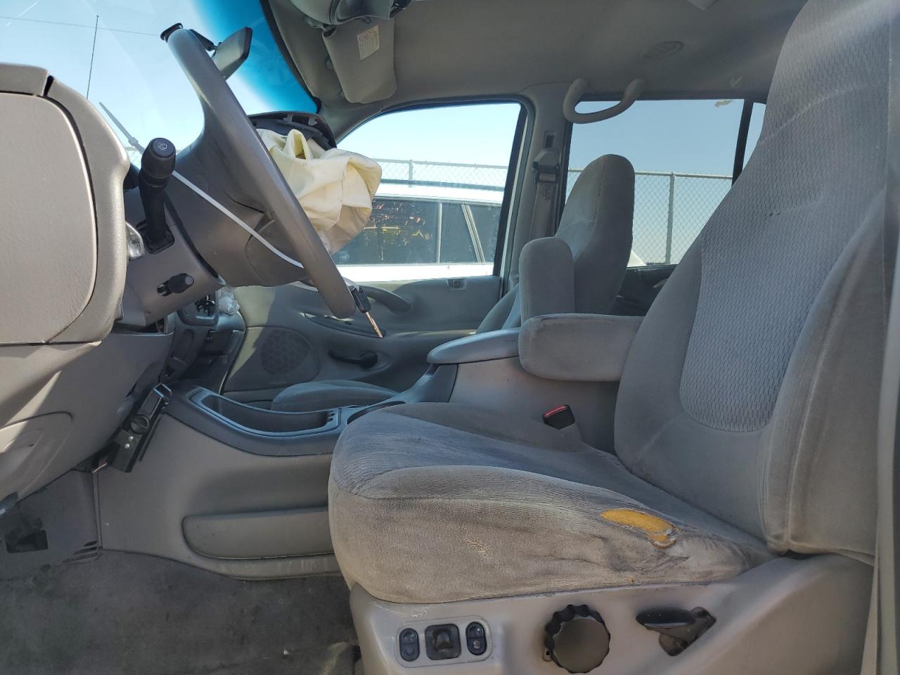 1998 Ford Expedition VIN: 1FMRU1768WLB42451 Lot: 58838464