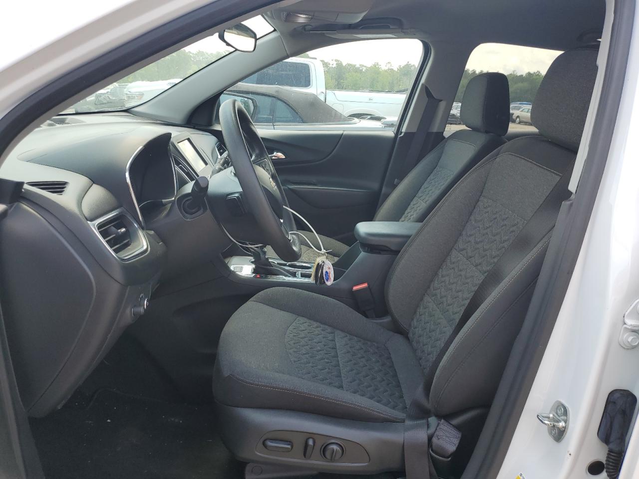 2022 Chevrolet Equinox Lt VIN: 3GNAXUEV2NL105927 Lot: 57492354