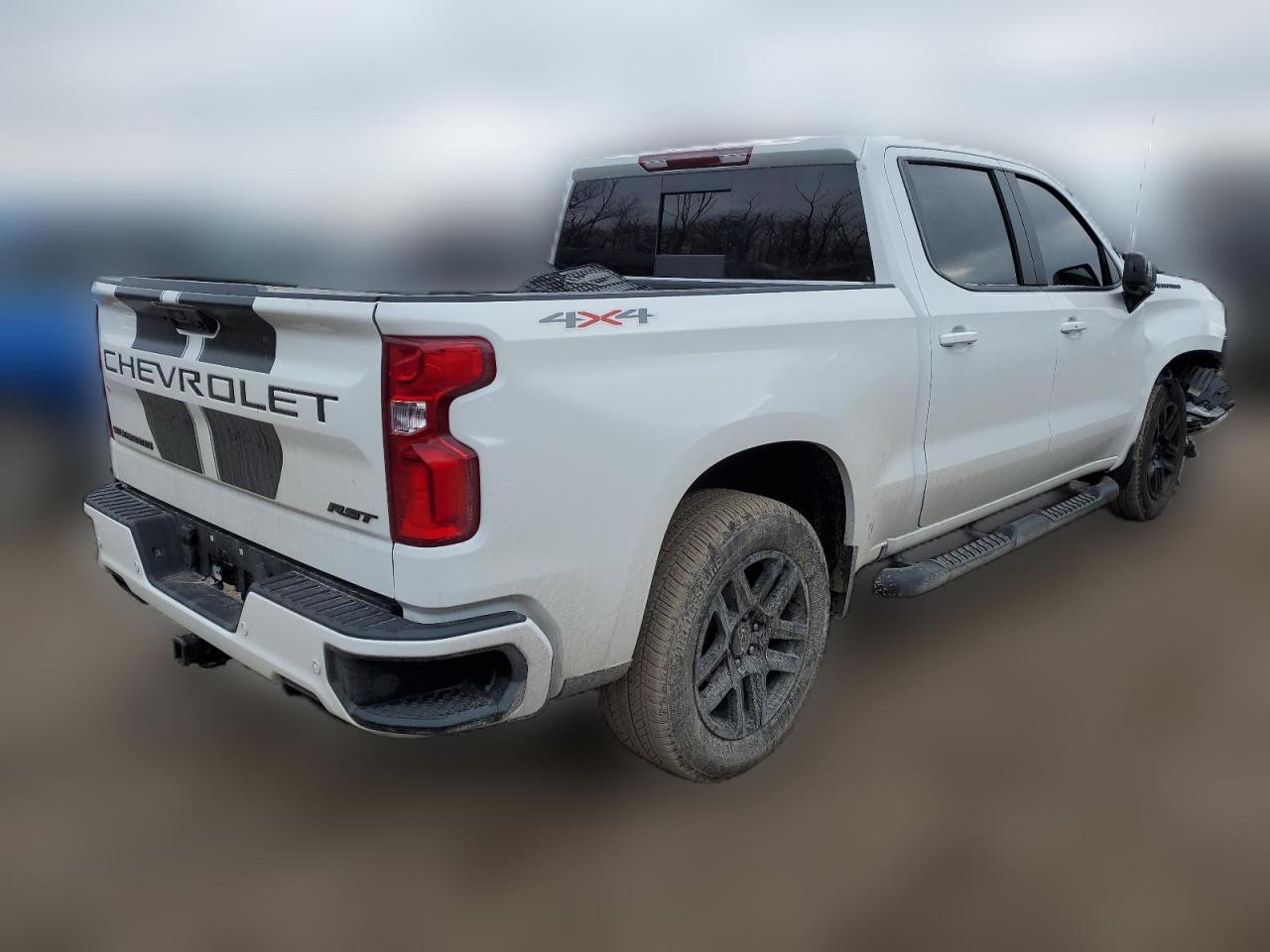 2023 Chevrolet Silverado - Image 3