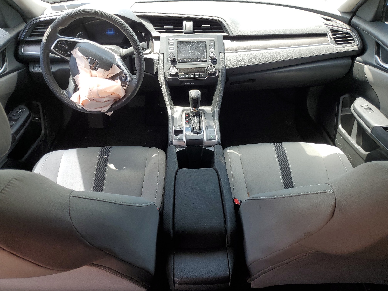 2HGFC2F69KH582012 2019 Honda Civic Lx