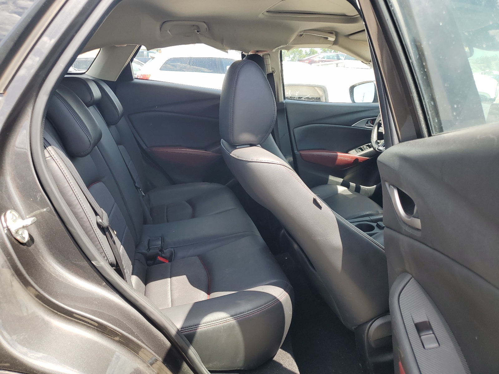 JM1DKDC7XJ0312341 2018 Mazda Cx-3 Touring