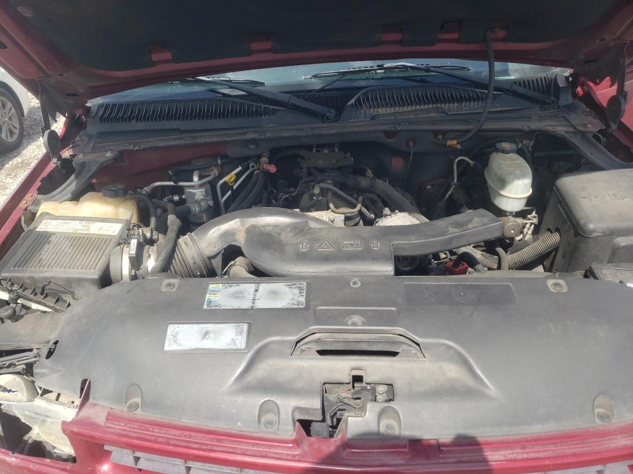 2005 Chevrolet Tahoe K1500 VIN: 1GNEK13T85R102717 Lot: 57508044