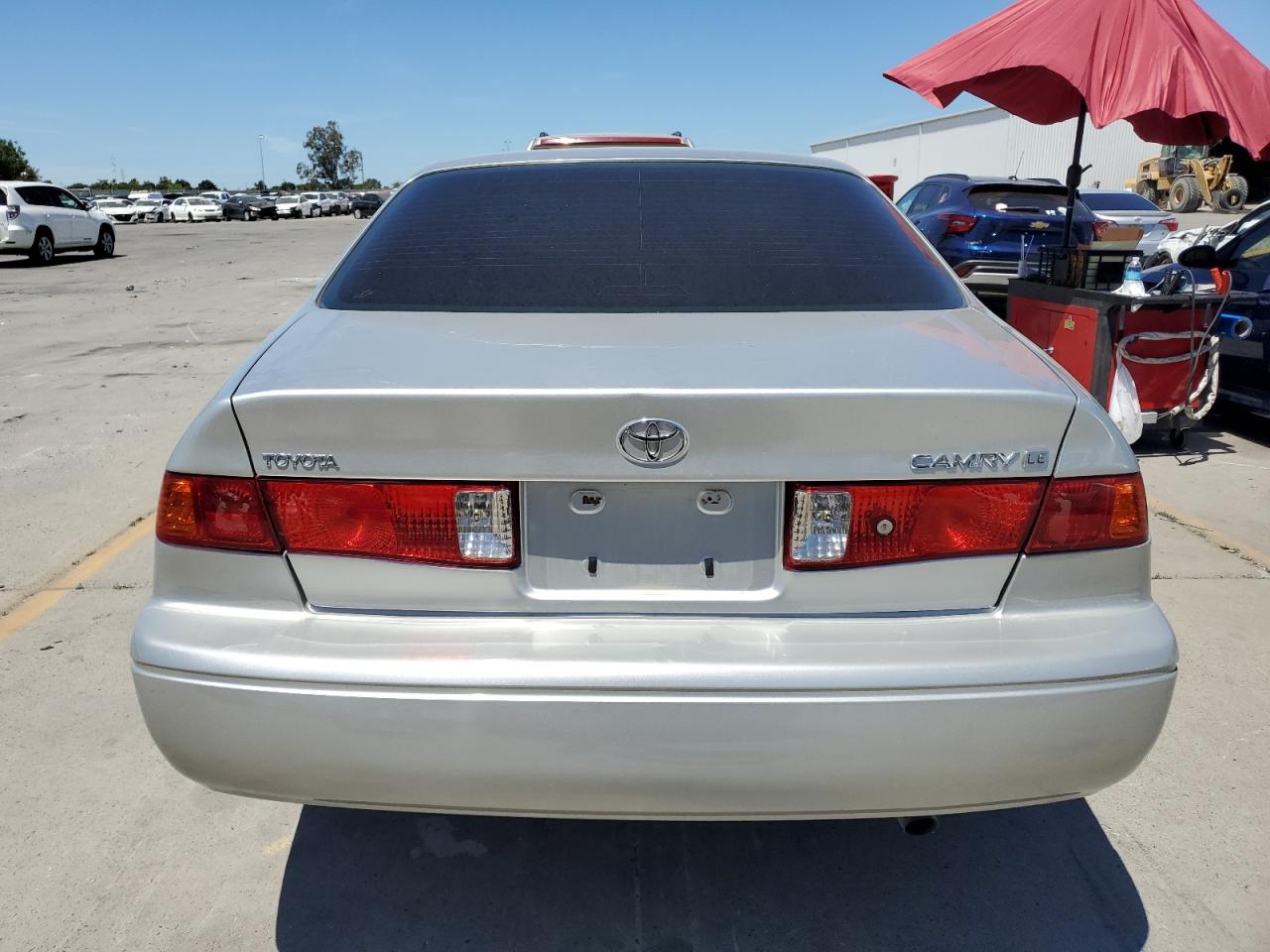 2000 Toyota Camry Ce VIN: JT2BG22K1Y0527421 Lot: 57755474