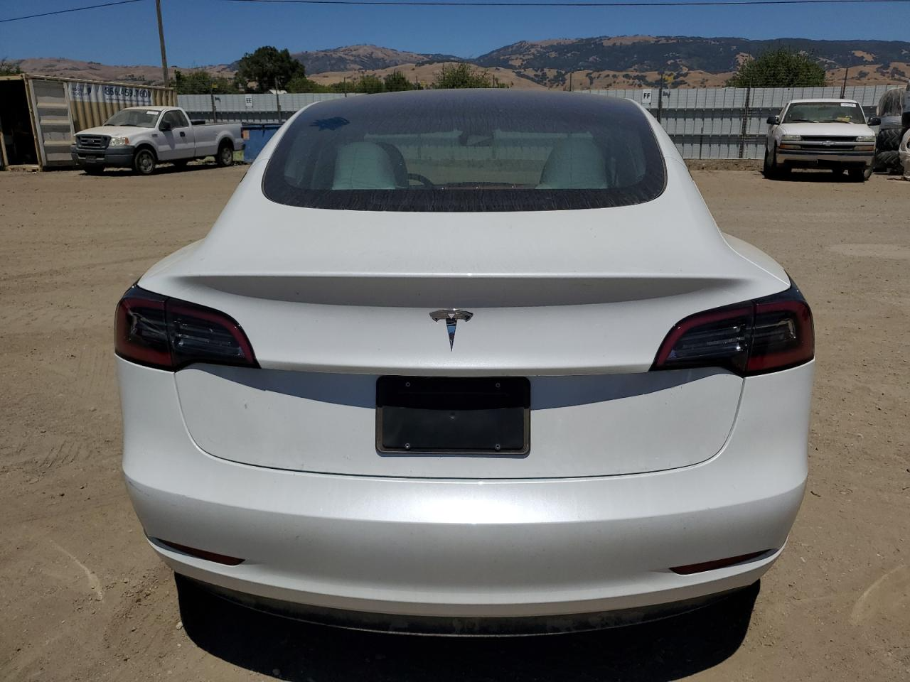 5YJ3E1EA1PF550132 2023 Tesla Model 3