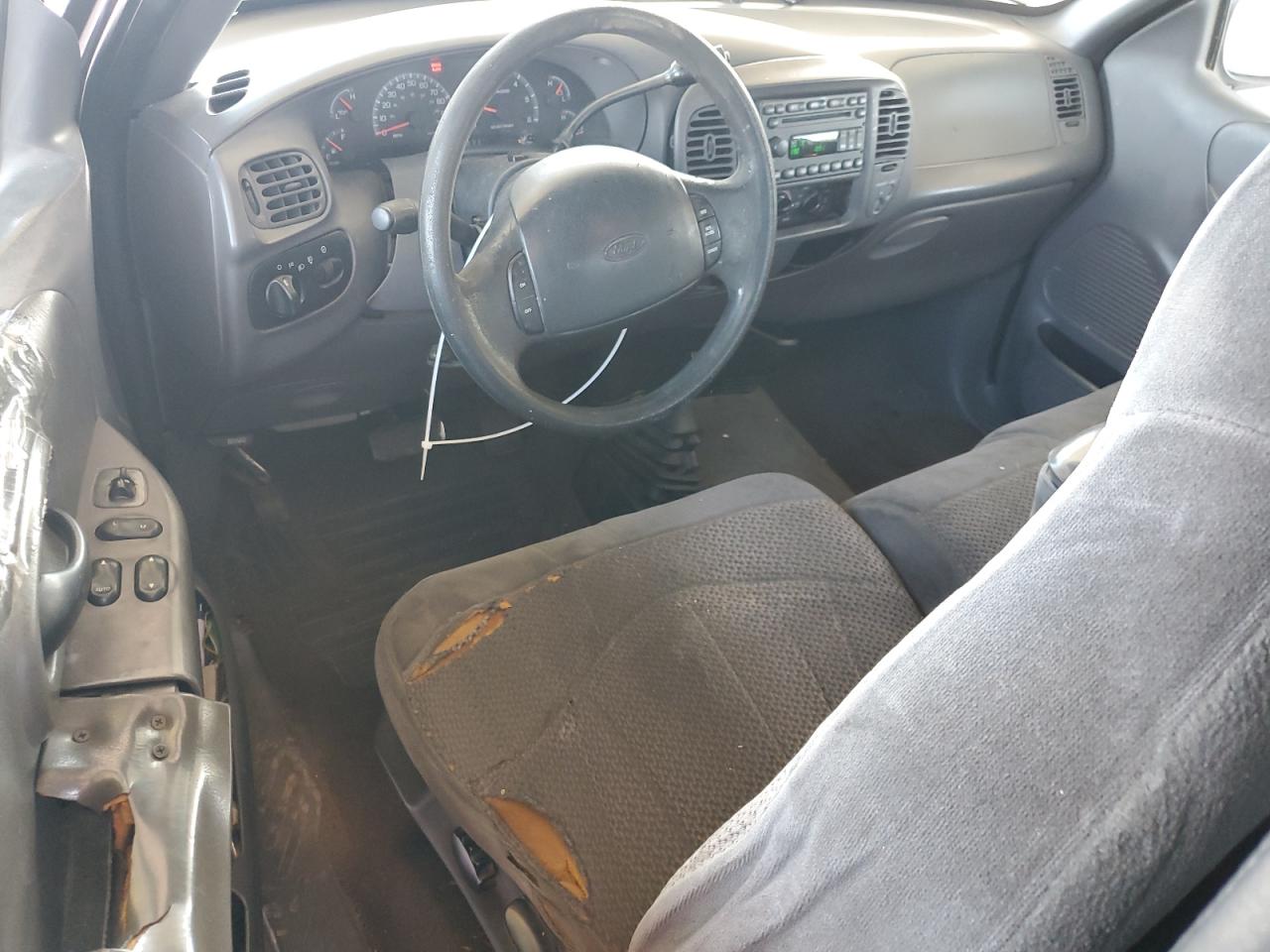 2000 Ford F150 VIN: 1FTRX18L8YNA88477 Lot: 60002124