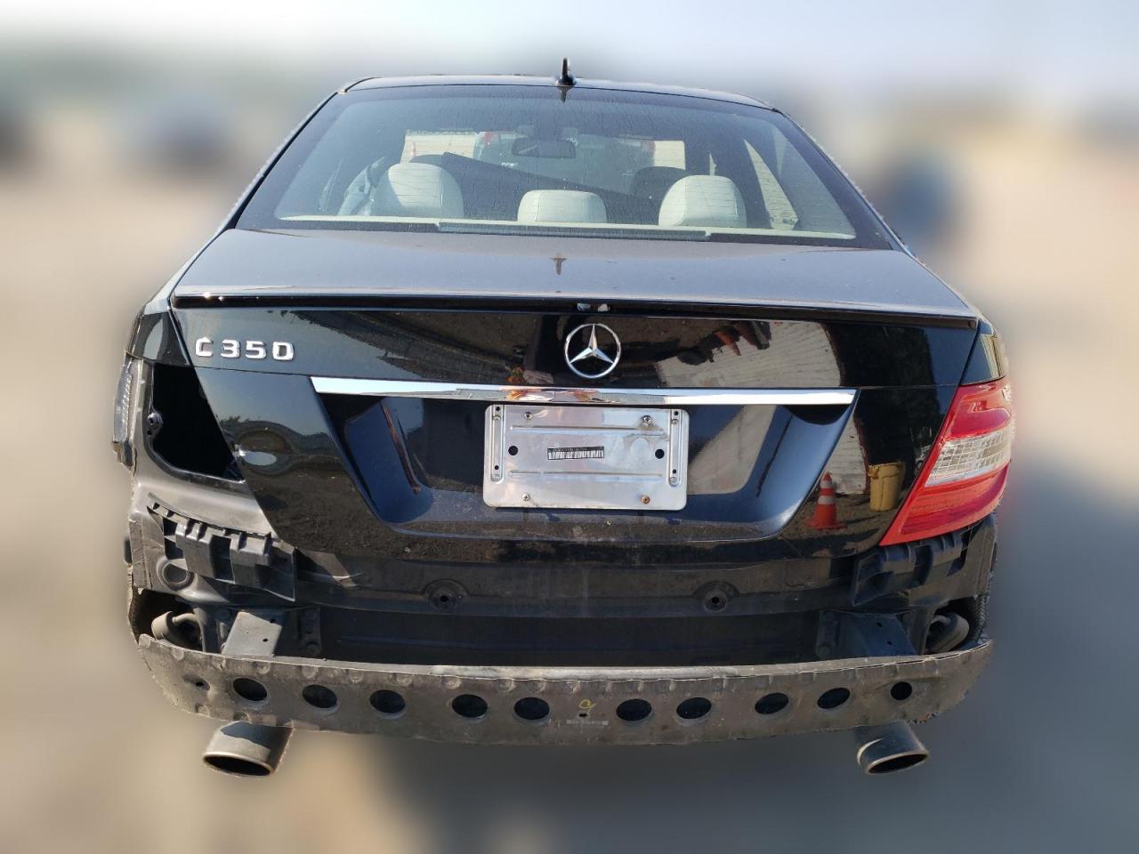 2011 Mercedes-Benz C 350 VIN: WDDGF5GB9BR136746 Lot: 58753254