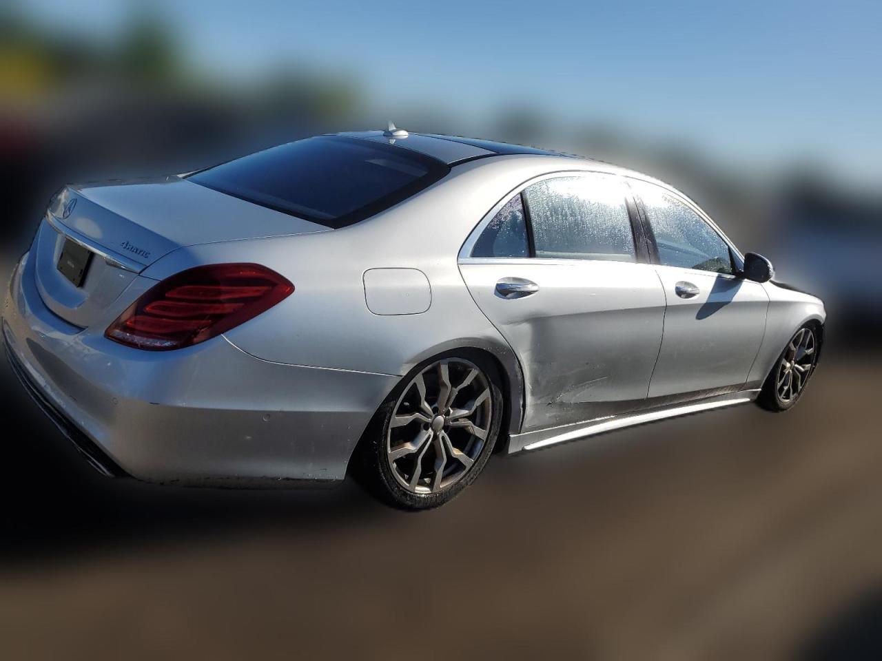 2017 Mercedes-Benz S 550 4Matic VIN: WDDUG8FBXHA338098 Lot: 57031004