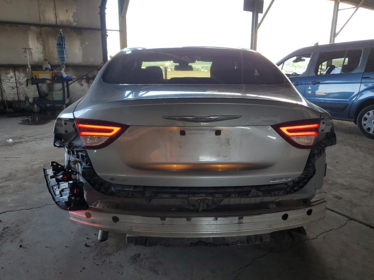 2015 Chrysler 200 Limited VIN: 1C3CCCABXFN586549 Lot: 61449064