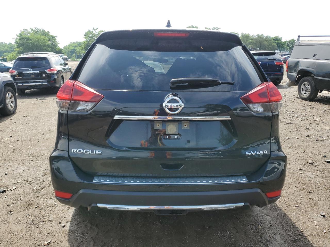 JN8AT2MV8JW319145 2018 Nissan Rogue S