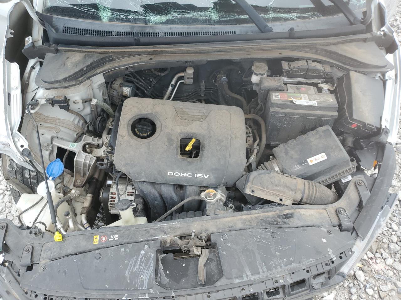 2018 Hyundai Elantra - Image 12