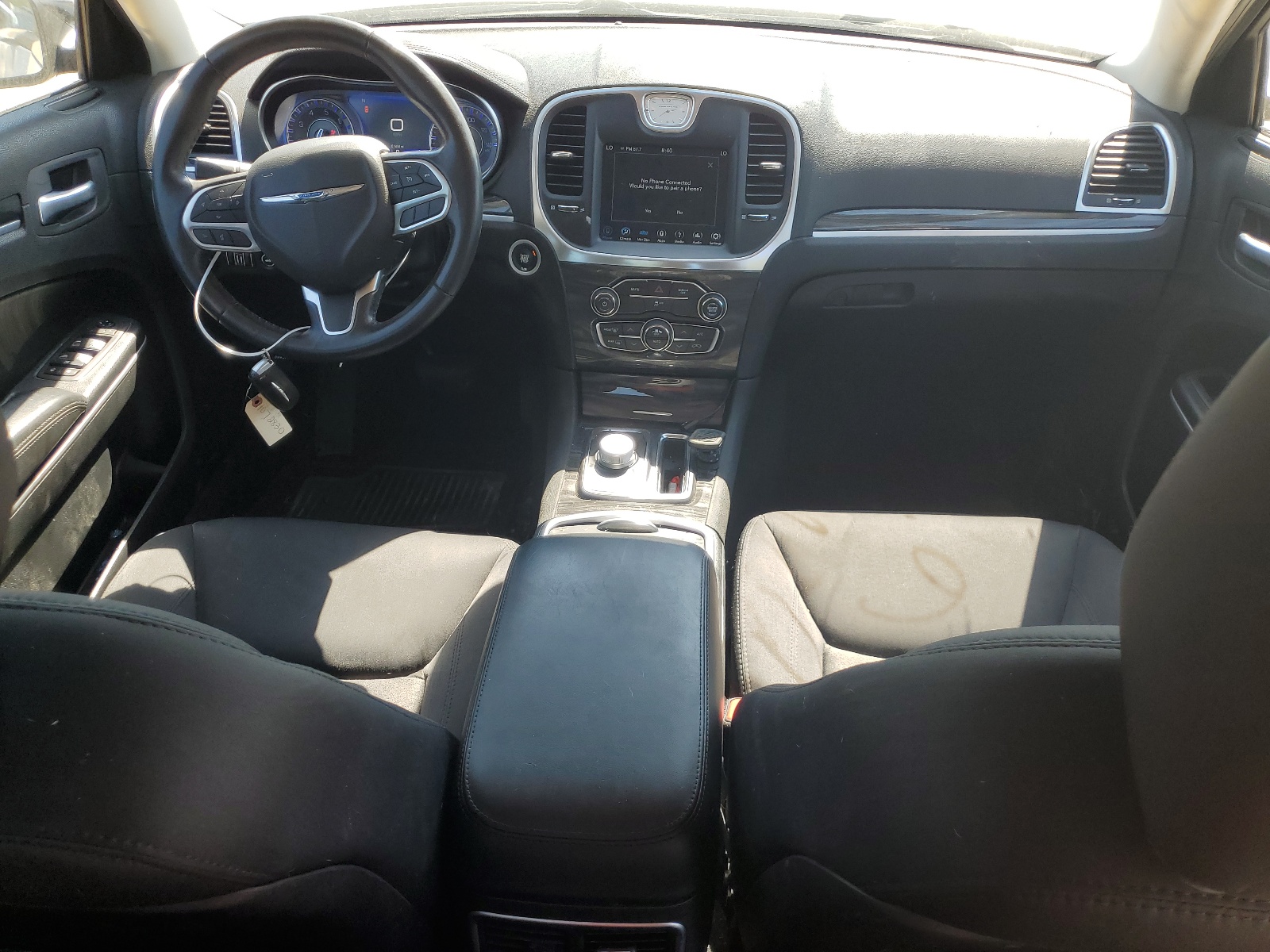 2C3CCAAG9KH733317 2019 Chrysler 300 Touring