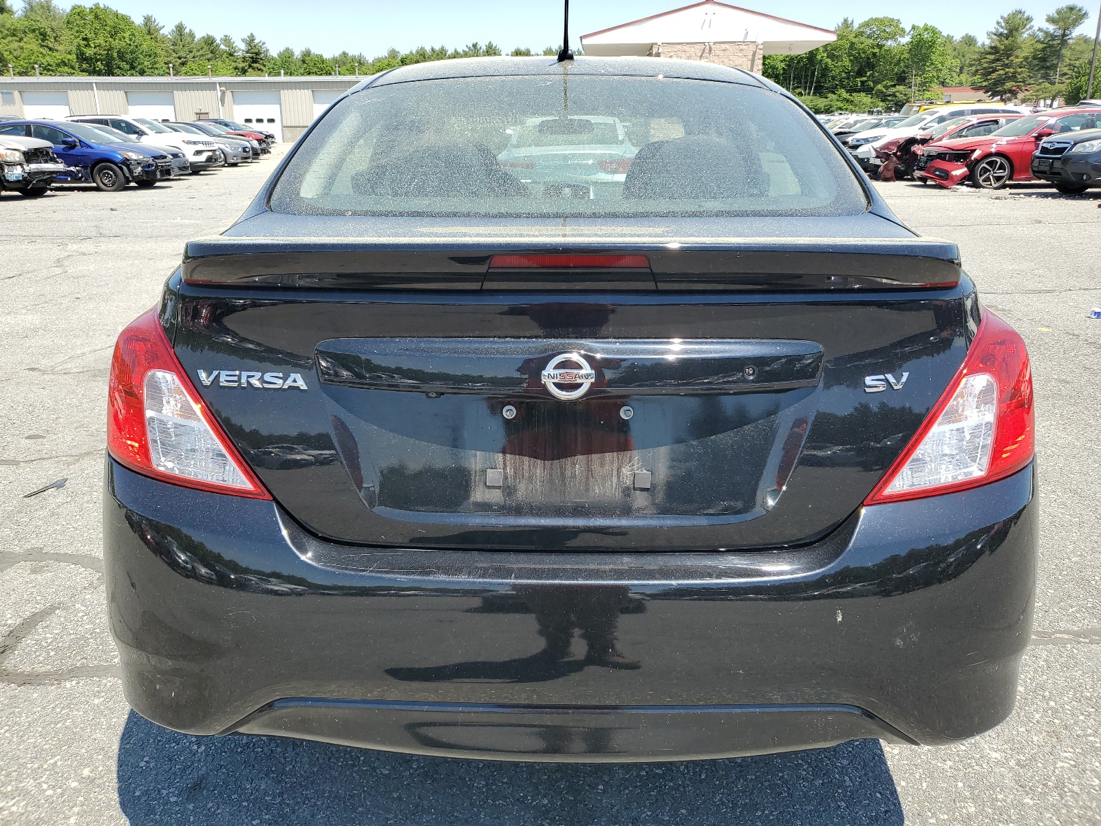 3N1CN7AP7JL879071 2018 Nissan Versa S