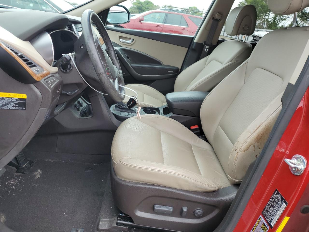 2014 Hyundai Santa Fe - Image 7