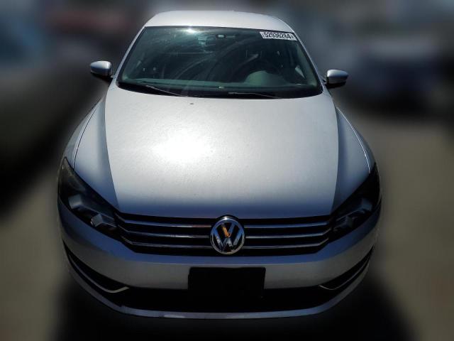  VOLKSWAGEN PASSAT 2015 Сріблястий