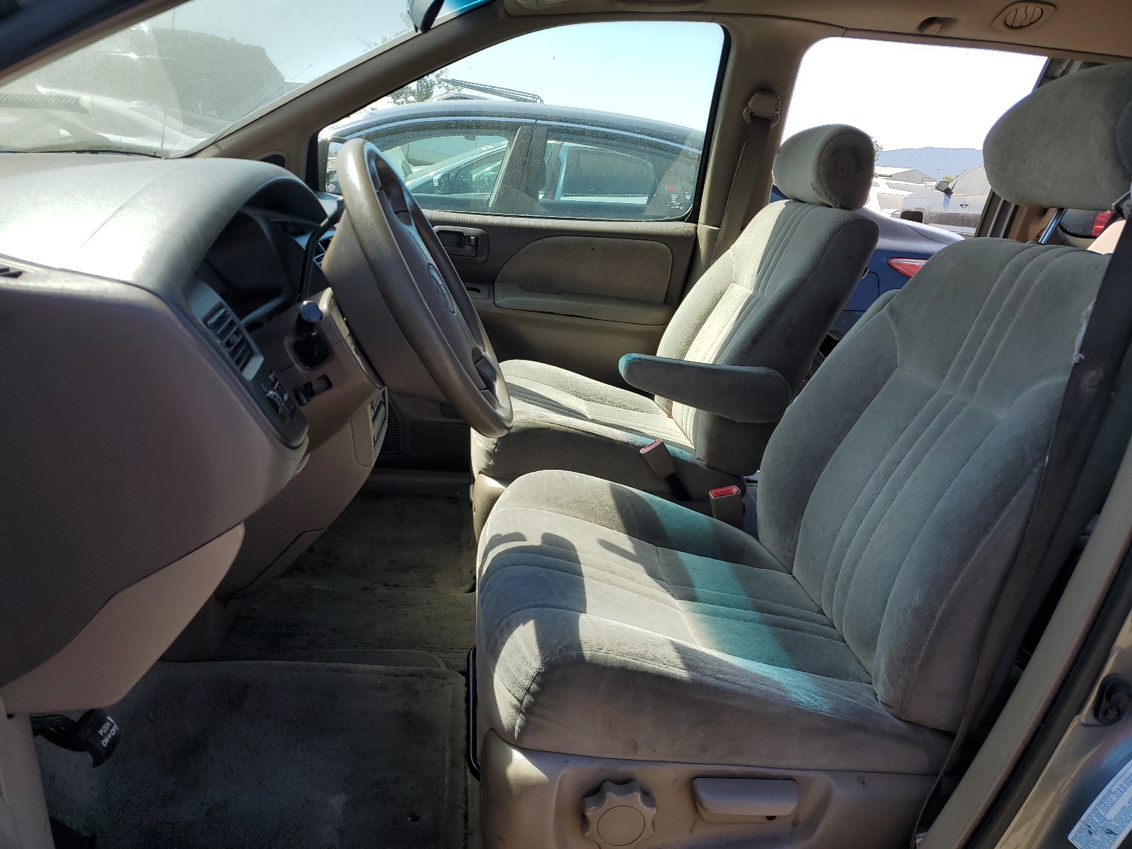 4T3ZF13C7WU065482 1998 Toyota Sienna Le