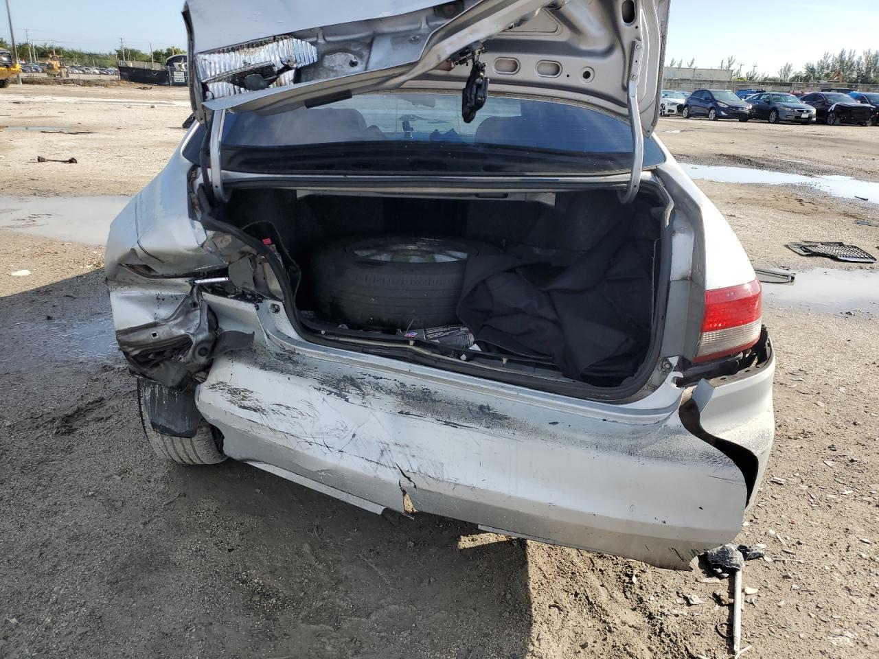 2004 Honda Accord Ex VIN: 1HGCM56854A068145 Lot: 61200864