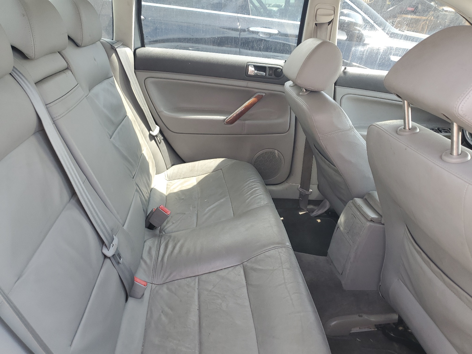 WVWRH63B02P444246 2002 Volkswagen Passat Glx